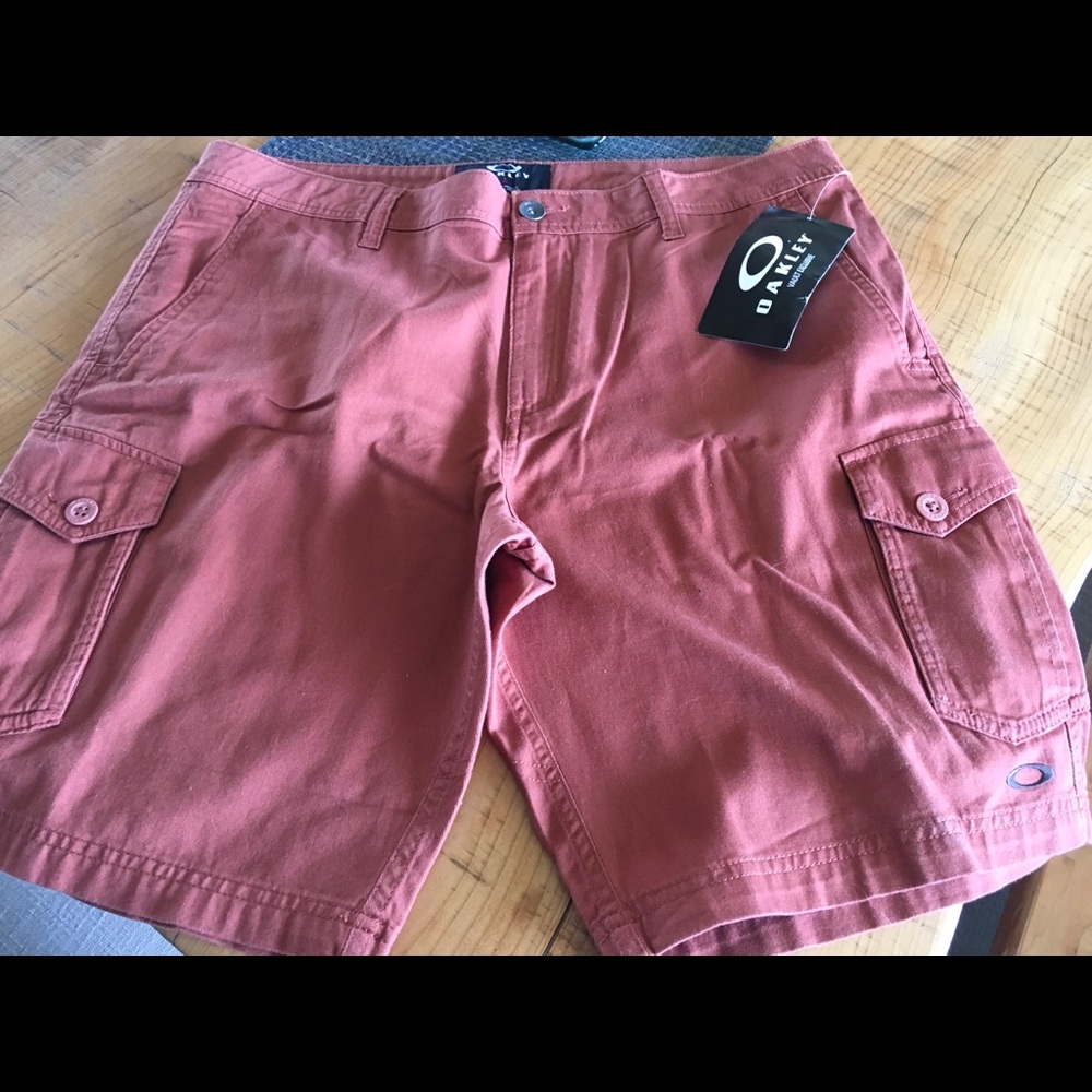 Oakley men's cargo shorts